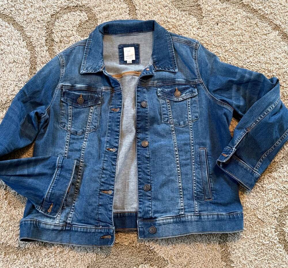 LC Lauren Conrad Jean Jacket Size XL Blue Denim